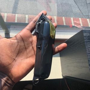 Wahl limited edition black and gold magic clip